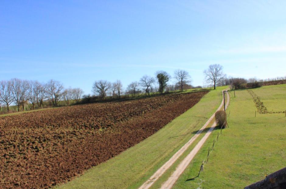 Beautiful Pigeonnier With Sensational Surroundings *
